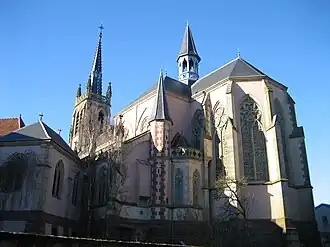 Le chevet de la basilique Saint-Pierre-Fourier.
