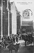 Maure-de-Bretagne ː manifestation lors de l'inventaire de l'église (7 mars 1906).