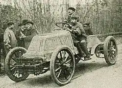 Maurice Augières sur la Mors 60 hp à Dourdan en 1902.