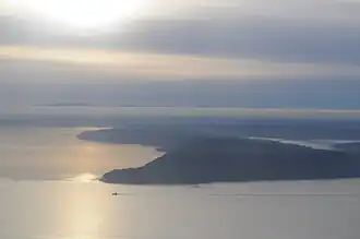 Maury Island au premier plan, Vashon Island au second plan