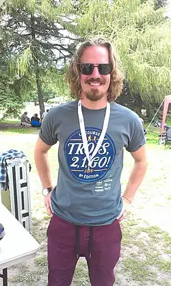 Description de l'image Maxime Le Flaguais dans le parc Maisonneuve.jpg.