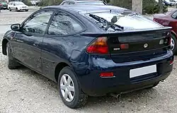 Vue arrière de la Mazda 323 Sportiva / 323C