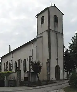 L'église Saint-Pierre-aux-Liens.