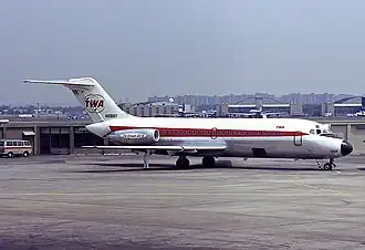 Un Douglas DC-9-15 de Trans World Airlines, semblable à celui impliqué dans l'accident.