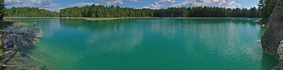 panorama sur le lac McGinnis