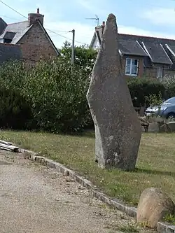 Le menhir de Bonne-Nouvelle.