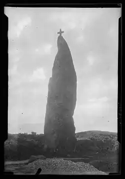 Menhir de Men Marz/Menhir de Pontusval (Brignonan-Plages), christianisé
