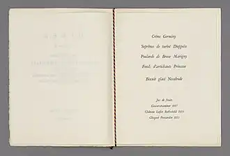 Fiche du menu du dîner du 14 mars 1962 au palais de l'Élysée : crème Germiny, suprêmes de turbot Dieppoise, poularde de Bresse Marigny, fonds d'artichauds Princesse, biscuit glacé Nesselrode, vins