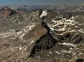 Vue aérienne depuis le sud.