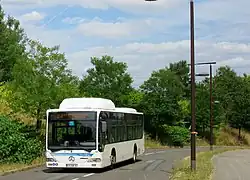 Mercedes-Benz Citaro O530Ü GNC no&nbsp;421 de Transdev Les Cars d'Orsay, sur le TCSP Massy-Saclay.
