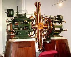 Lunette méridienne à l’Observatoire Kuffner (en) (en)