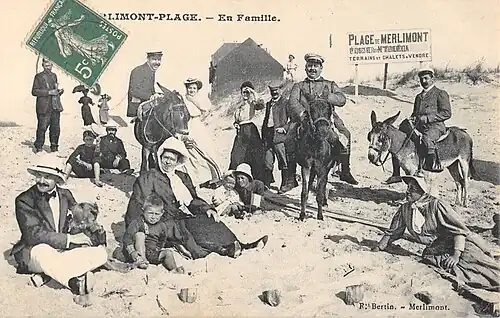 Sur la plage vers 1910.