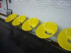 Sièges « Akiko ».