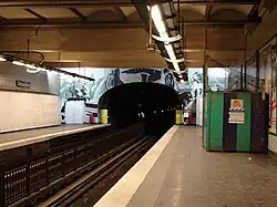 La fresque de la station Château d'Eau, disparue à l'occasion de l'automatisation.