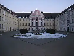 Cour d'Honneur de l'abbaye