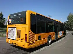 La livrée de couleur mirabelle appliquée sur l'un des Irisbus Agora Line de la flotte.