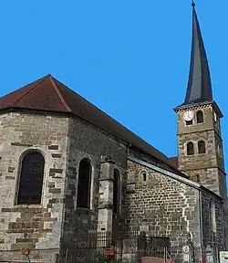 L'église Saint-Georges et son clocher tors.