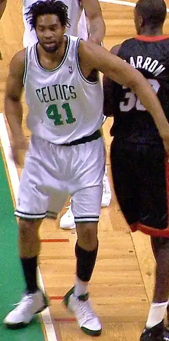 Image illustrative de l’article Michael Olowokandi