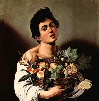 Peinture d'un jeune garçon en chemise blanche sur fond sombre, tenant une corbeille de fruits.