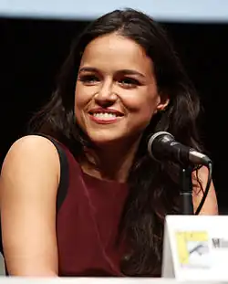 Michelle Rodriguez interprète Ana-Lucia Cortez.