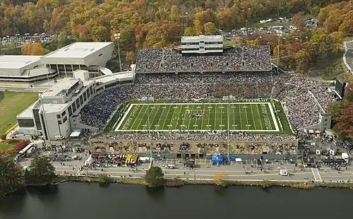 Description de l'image Michie Stadium West.jpg.