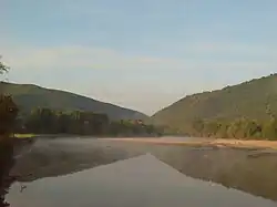 le Vardar devenu Axiós dans le dème de Péonie