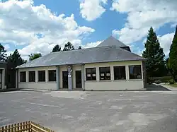 Bâtiments scolaires.