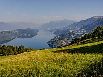 Lac de Millstätt et Hohe Tauern.