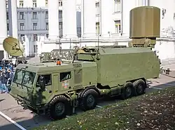 Antenne radar déployée.