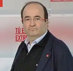 Visage d'un homme pris de face.