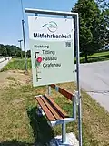 Banc à covoiturage à Rothau dans la Fôret Bavaroise. Avec possibilité de choisir la direction souhaitée.