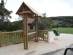 Mobilier urbain au hameau des Prés.