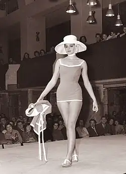 Défilé de mode au Exhibition and Convention Centre (Ljubljana) (en), 1960