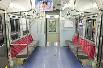 Espace prioritaire dans une voiture rénovée (MoHa 114-1007)