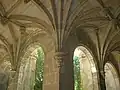 Cloître des processions, détail des croisées d'ogive