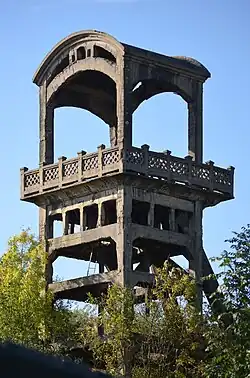 Monceau-sur-Sambre, ancien chevalement du puits d'exhaure rue Fosse au Bois.