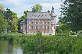 Le château de Monceau-sur-Sambre.