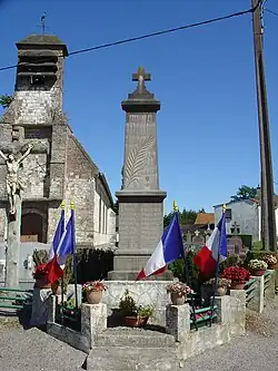 Le monument aux morts.