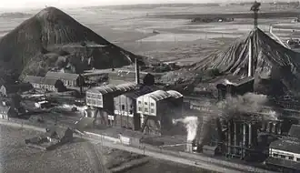 Les terrils nos&nbsp;227, 129 (en arrière-plan), et 222.