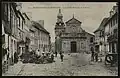 L'Église Saint-Mathurin et la Place vers 1905 (carte postale Lequien-Ravalec).