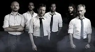 Description de l'image Monolithe band 2024.jpg.