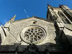 Façade ouest, rosace et clocher (nov.&nbsp;2008)