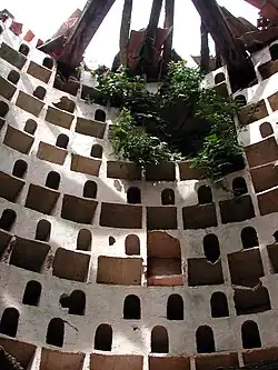 Tour-pigeonnier de San-Peyre.