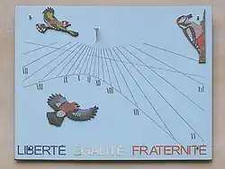 ... et son cadran solaire.