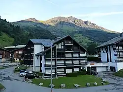 Le mont Joly depuis le hameau du Lay.