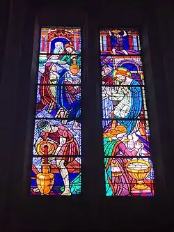 Vitrail de l'abside à gauche : Les noces de Cana