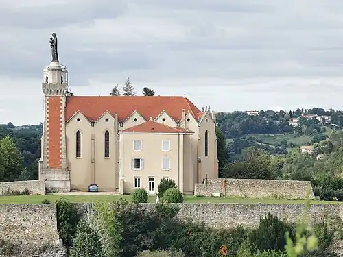 vue de l'ensemble de la chapelle à partir de Saint Just