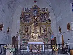 ... et son impressionnant retable.