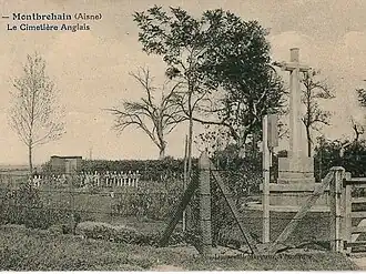 Le cimetière du calvaire provisoire vers 1920.