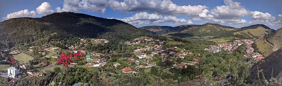 Vision panoramique du Belvédère do Christ Redenteur.